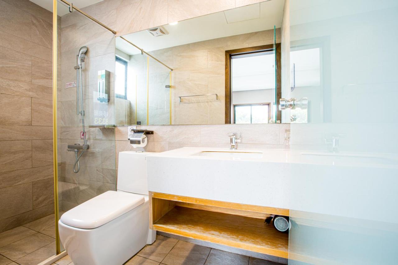 Easylazy Inn Taichung Dış mekan fotoğraf