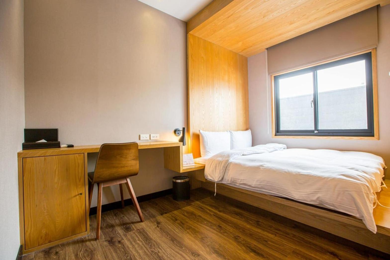 Easylazy Inn Taichung Dış mekan fotoğraf